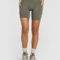 SoftMotion™ Cycling Shorts 8" | Alpine Green