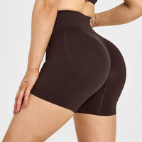 Effortless Seamless Shorts with White Logo | 70% Cocoa