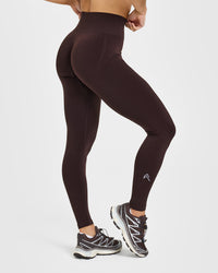 Effortless Seamless Leggings with White Logo | Plum Brown