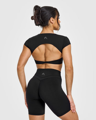 Unified Twist Front Short Sleeve Crop Top | Black
