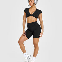 Unified Twist Front Short Sleeve Crop Top | Black