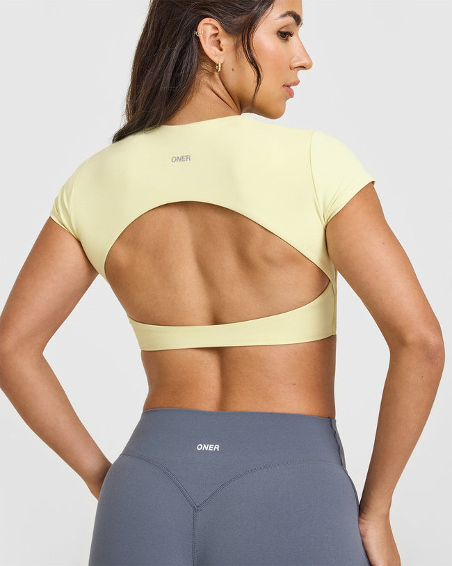 SoftMotion™ Short Sleeve Crop Top | Pastel Yellow
