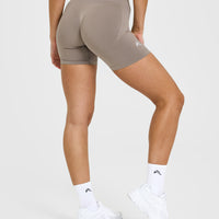 Effortless Seamless Shorts with White Logo | Minky