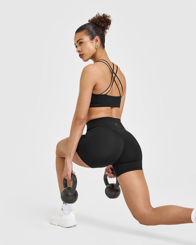 Unified High Waisted Pocket Shorts 6" | Black