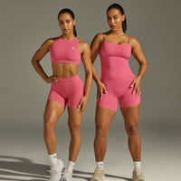 EasyLift™ High Neck Sports Bra with White Logo | Velvet Pink