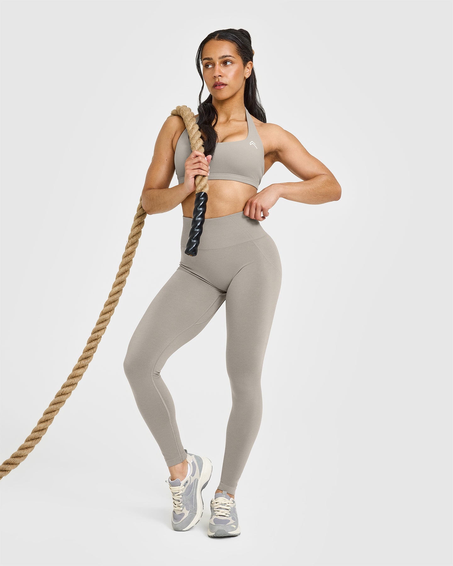Effortless Seamless Leggings with White Logo | Warm Sand