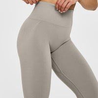 Effortless Seamless Leggings with White Logo | Warm Sand