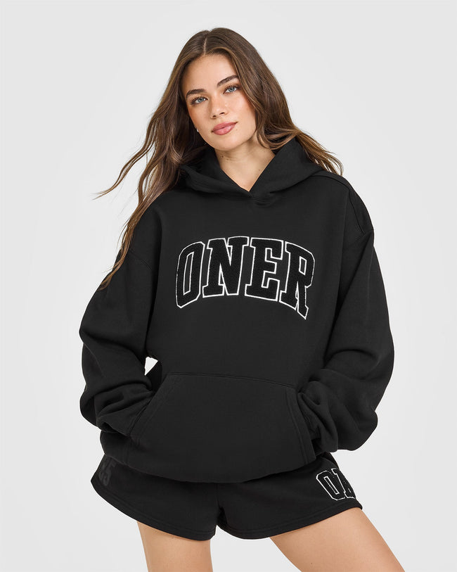 Foundations Oversized Oner 25 Hoodie | Black