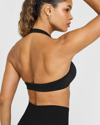Effortless Seamless Halter Neck Sports Bra | Black