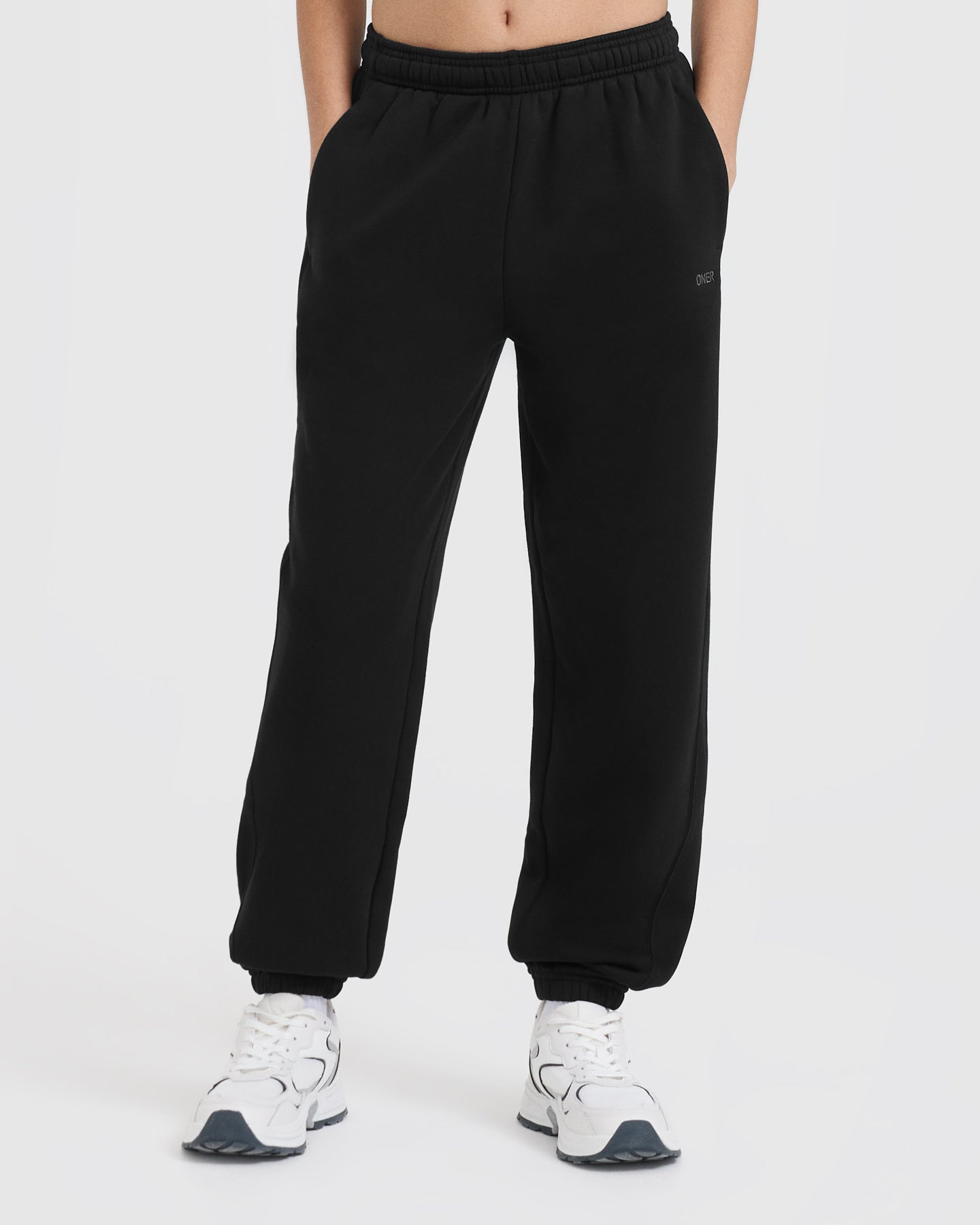 Foundations Joggers | Black