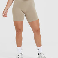 Effortless Seamless Shorts with White Logo | Washed Sandstone