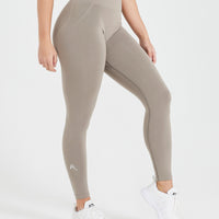 Effortless Seamless Leggings with White Logo | Minky