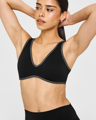 SoftMotion™ Contrast Scoop Back Bralette with White Logo | Black