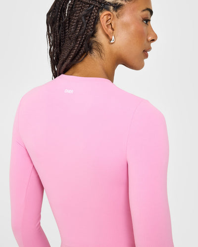 SoftMotion™ Long Sleeve Mid Top with White Logo | Rose Pink