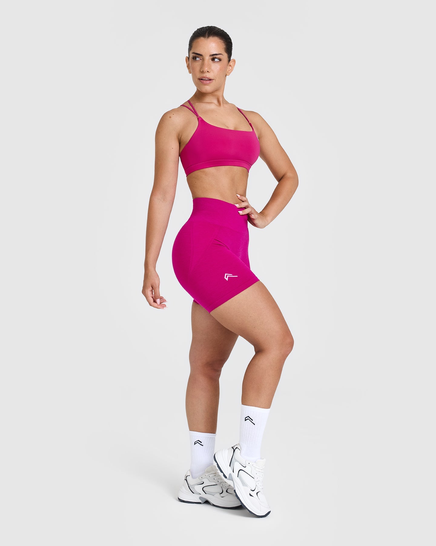 EffortlessLift™ Seamless Shorts with White Logo | Fuchsia