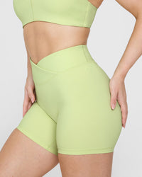 UnifiedMove™ Wrap Shorts 6" | Pump Green
