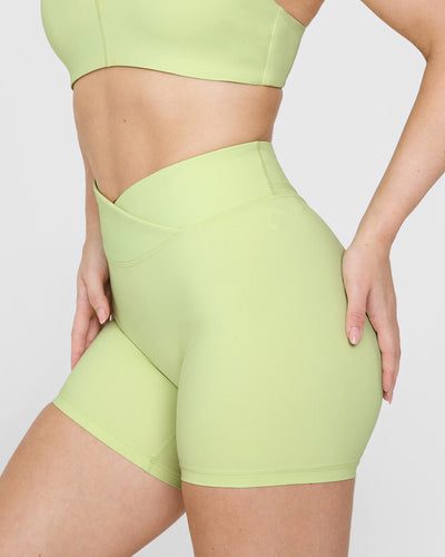 UnifiedMove™ Wrap Shorts 6" | Pump Green