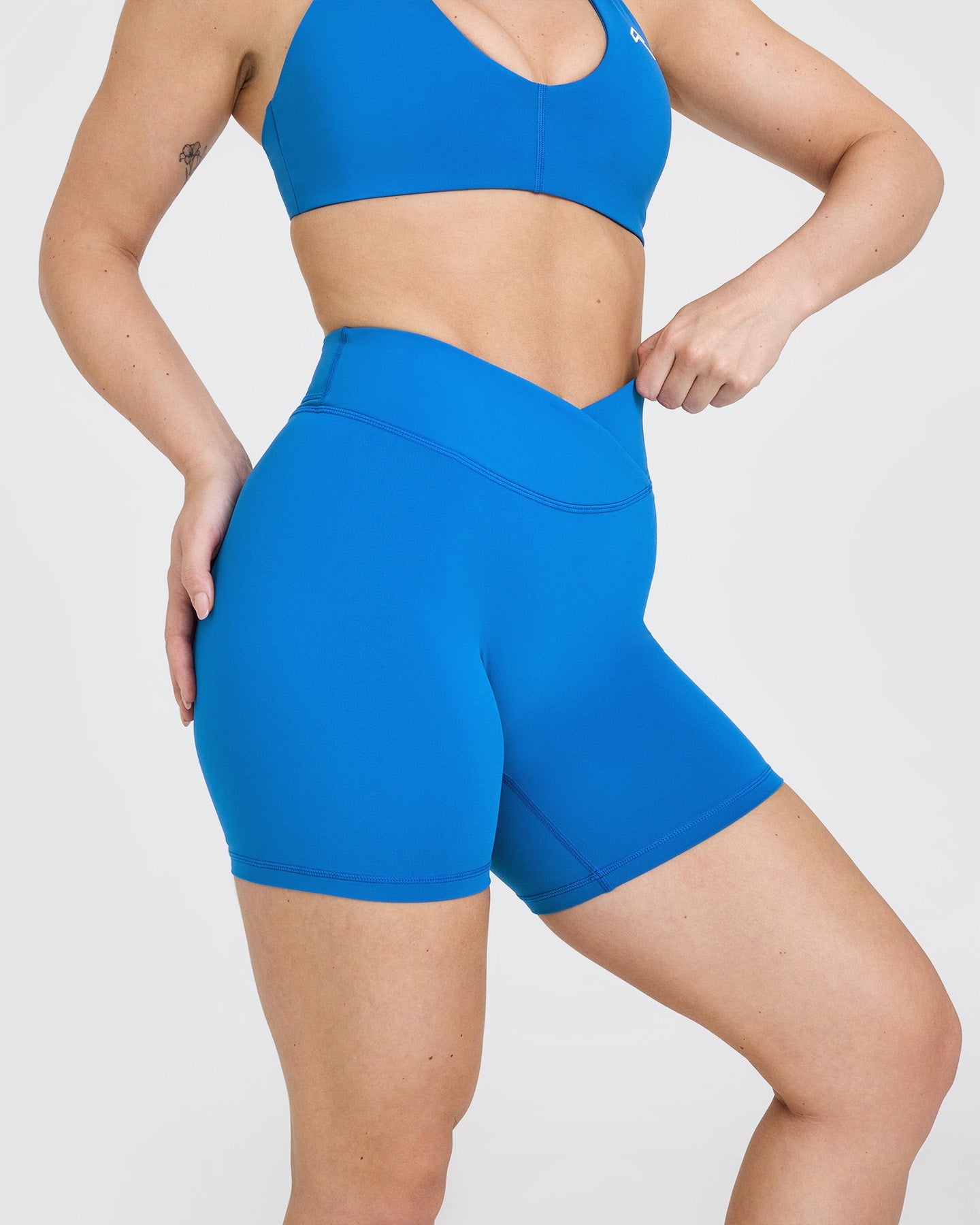 UnifiedMove™ Wrap Shorts 6" | Retro Blue