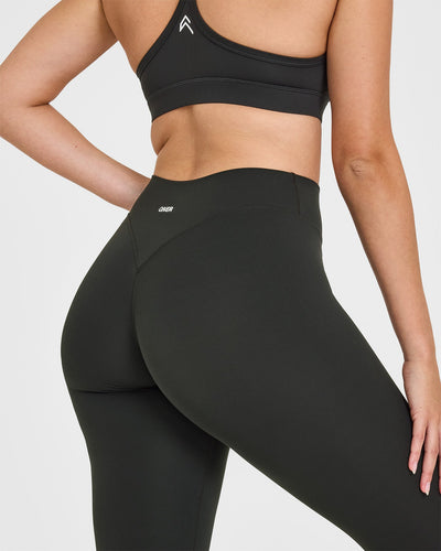 SoftMotion™ Leggings with White Logo | Soft Black