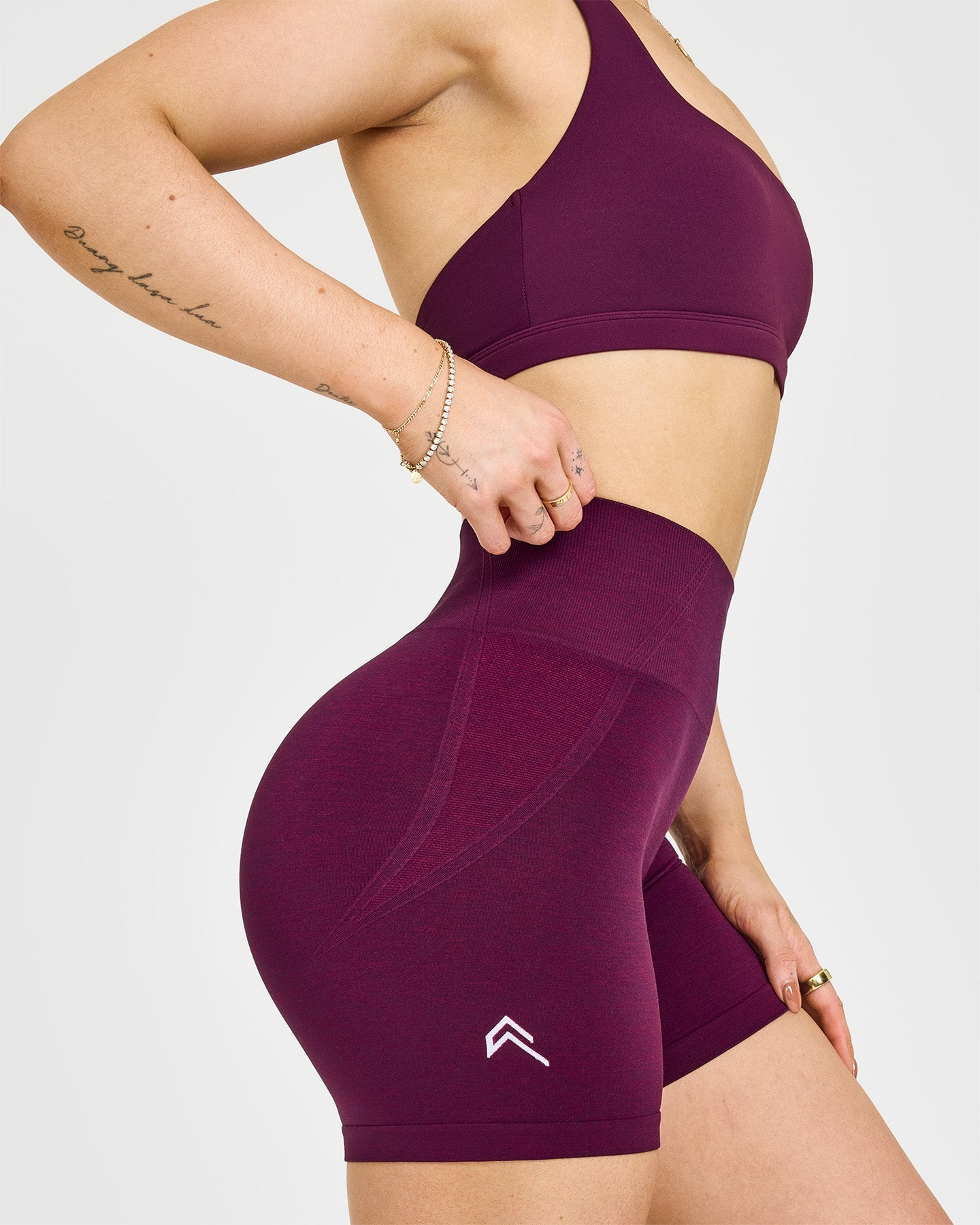 EffortlessLift™ Seamless Shorts with White Logo | Ripe Fig