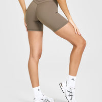 UnifiedMove™ High Waisted Shorts 6" | Moss Brown