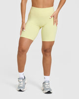 SoftMotion™ Cycling Shorts 8" | Pastel Yellow