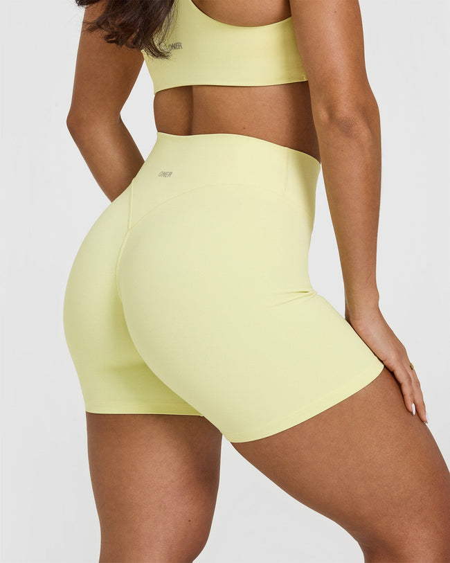 SoftMotion™ Shorts 6" | Pastel Yellow