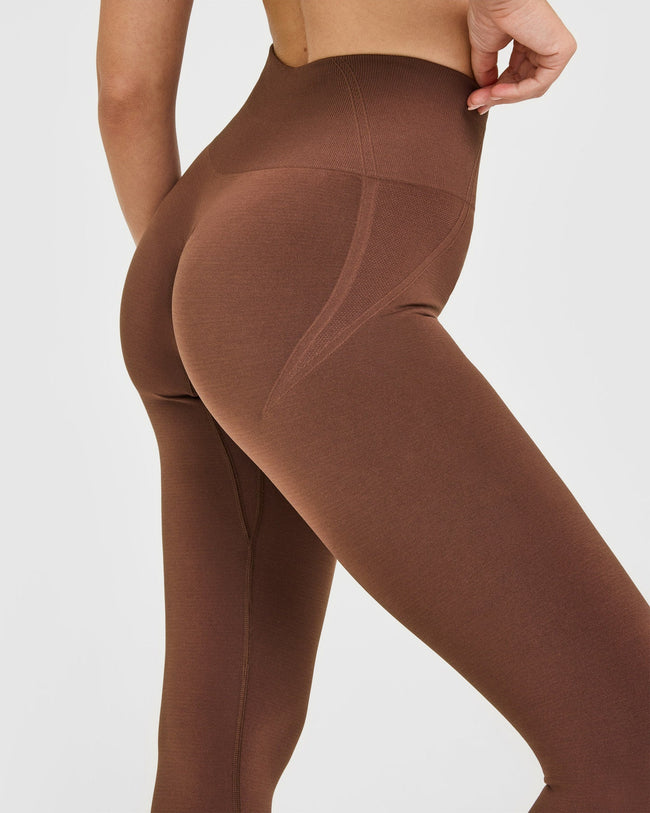 EffortlessLift™ Seamless Leggings with White Logo | Rustic Brown