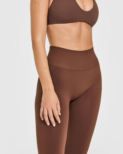 EffortlessLift™ Seamless Leggings with White Logo | Rustic Brown