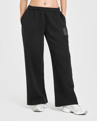 Foundations Oversized Oner 25 Straight Leg Joggers | Black
