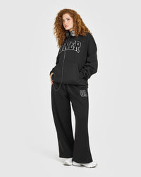 Foundations Oversized Oner 25 Straight Leg Joggers | Black