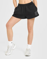 Foundations Oversized Oner 25 Shorts | Black