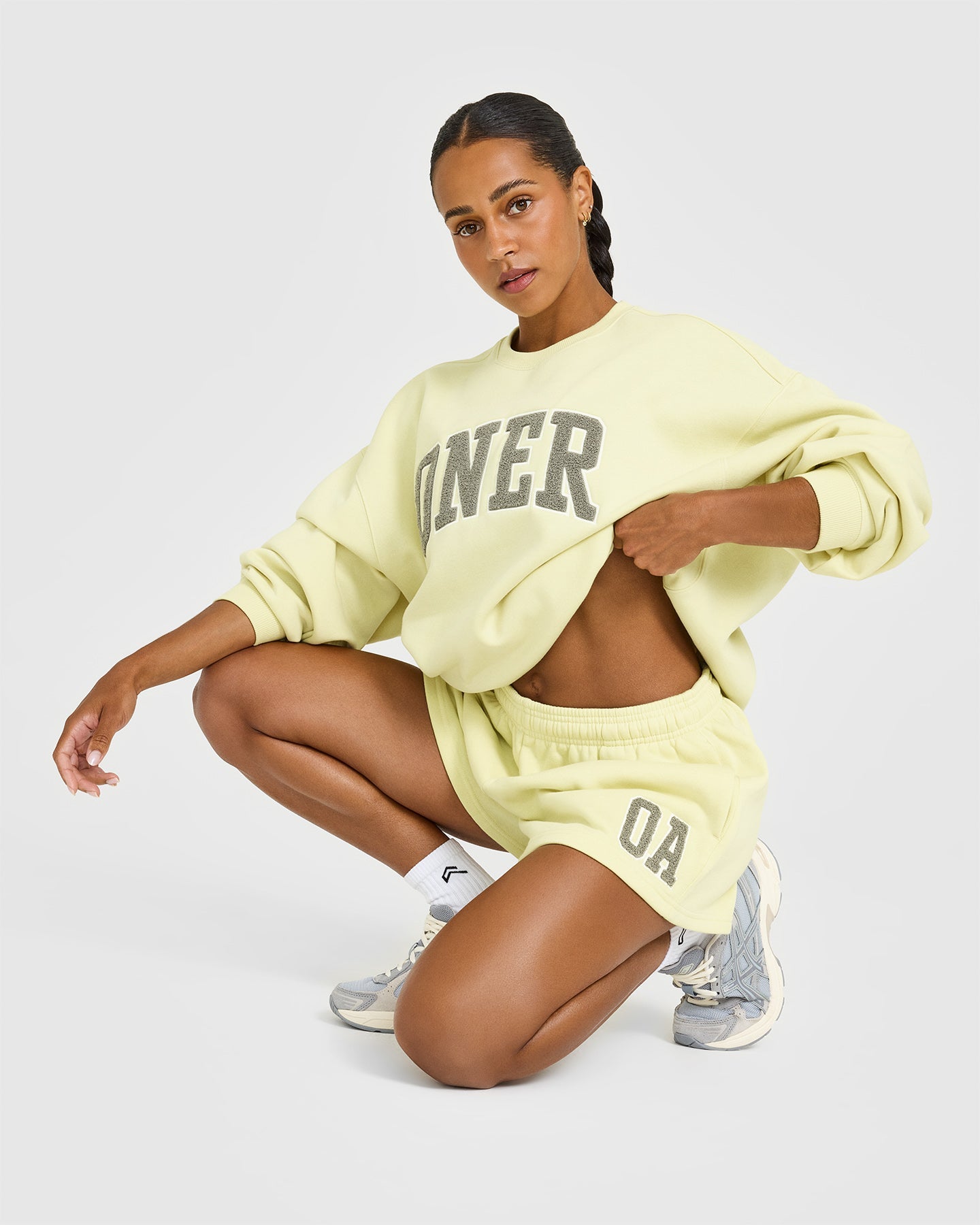 Foundations Oversized Oner 25 Shorts | Pastel Yellow