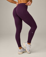 EnhanceLift™ Seamless Leggings with Gray Logo | Blackberry Purple