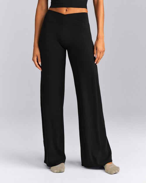 SoftMotion™ Wrap Straight Leg Pants | Black