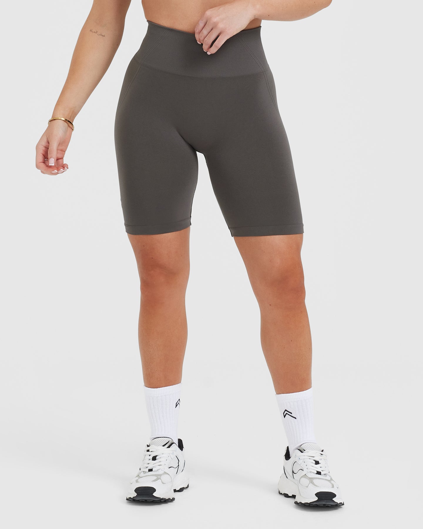 FEMALE CYCLING SHORTS - DEEP TAUPE | Oner Active US