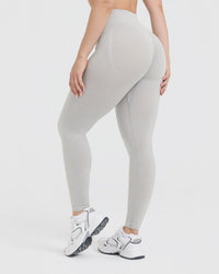 EffortlessLift™ Seamless Leggings with White Logo | Light Gray Marl