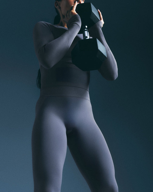 EffortlessLift™ Seamless Mid Rise Leggings with Gray Logo | Light Granite Blue