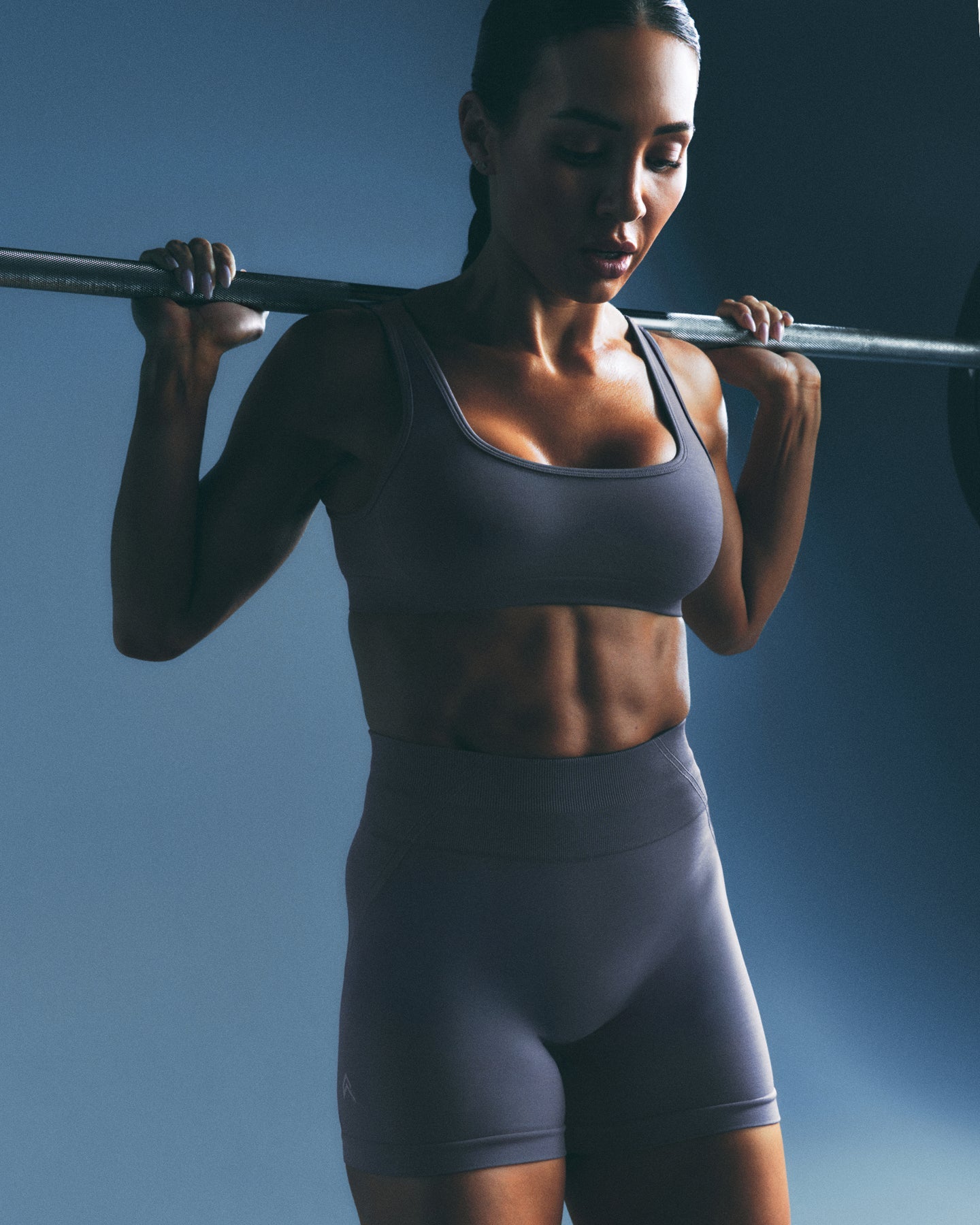 EffortlessLift™ Seamless Mid Rise Shorts with Gray Logo | Light Granite Blue