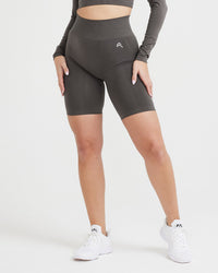 EffortlessLift™ Seamless Cycling Shorts with White Logo | Deep Taupe
