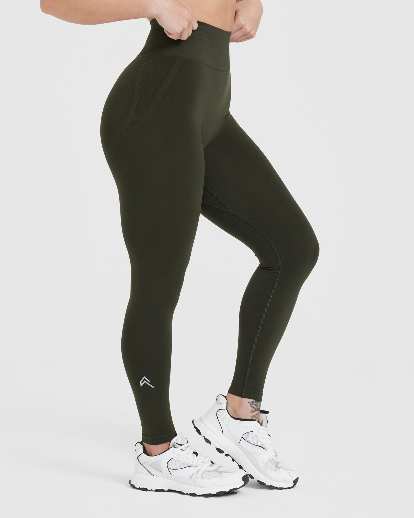 Consistency Seamless 3/4 Length Leggings With Shaping Detail in Washed Khaki