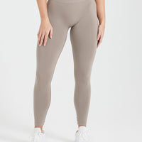 EffortlessLift™ Seamless Leggings with White Logo | Minky