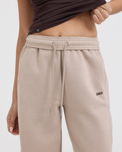 Foundations Straight Leg Sweatpants | Mushroom Brown