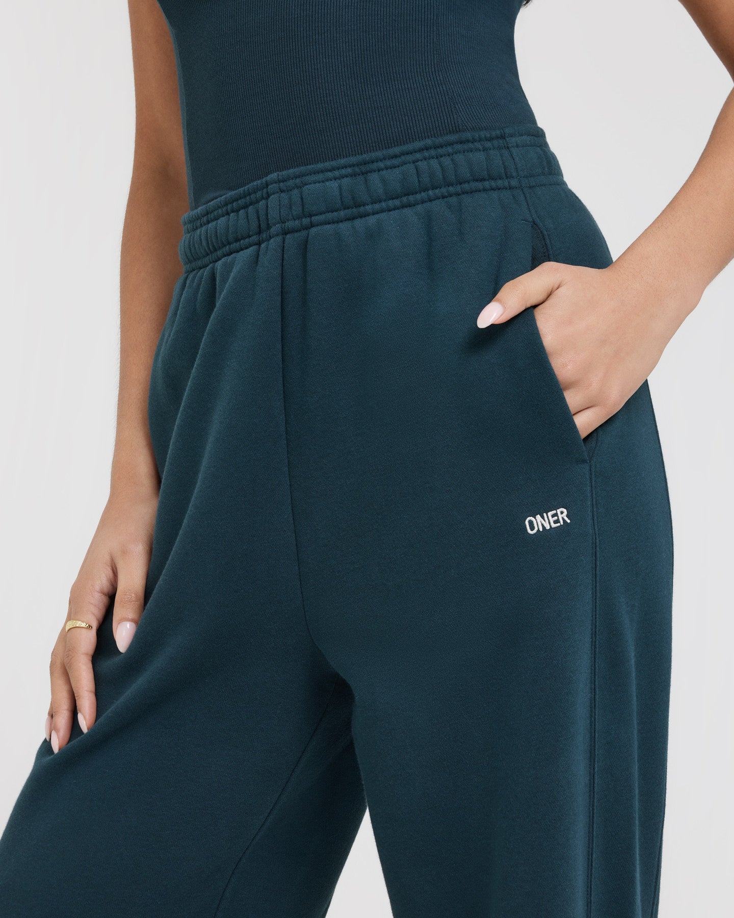 Foundations Straight Leg Sweatpants | Oil Blue