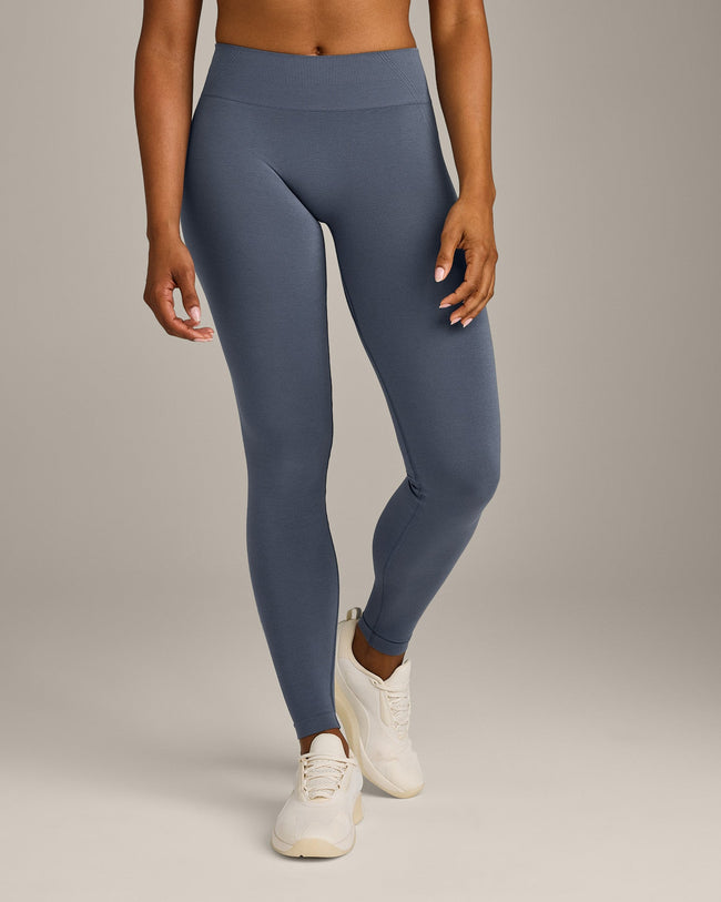 EffortlessLift™ Seamless Mid Rise Leggings with Gray Logo | Light Granite Blue