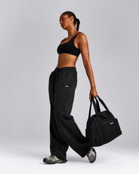 EffortlessLift™ Square Neck Sports Bra with Gray Logo | Black