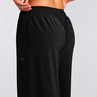 AirMove™ Straight Leg Pants with Reflective Logo | Black