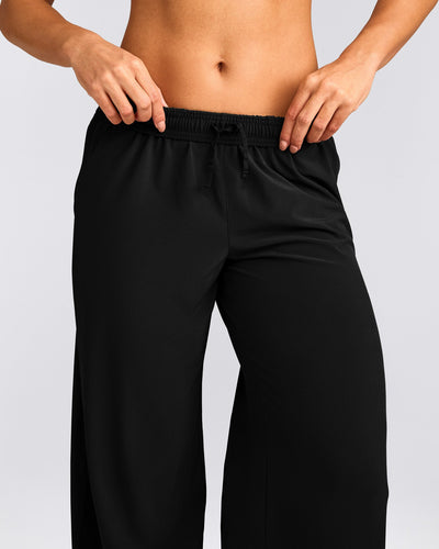 AirMove™ Straight Leg Pants with Reflective Logo | Black
