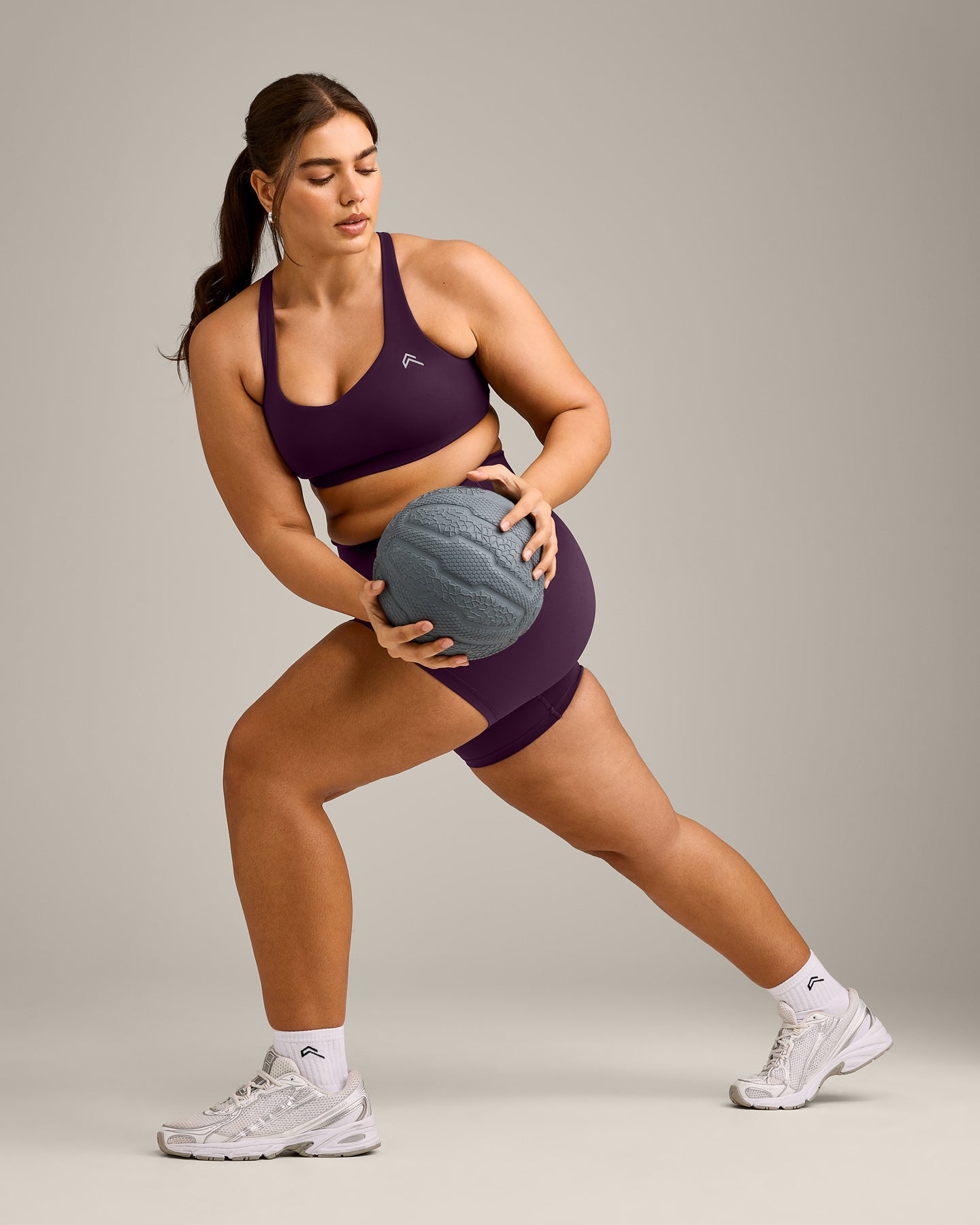 EasyLift™ Cross Back Sports Bra with Gray Logo | Blackberry Purple