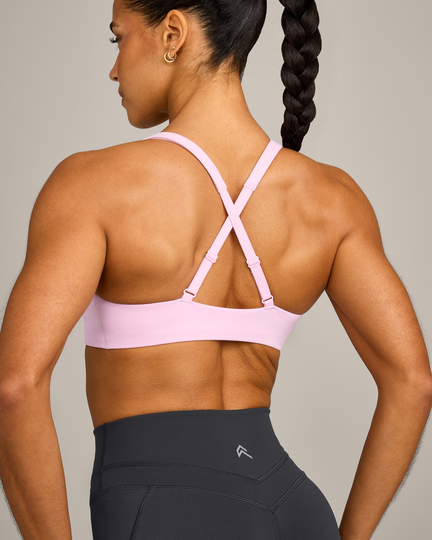 EasyLift™ Cross Back Sports Bra with Gray Logo | Chalk Pink